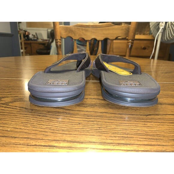 NWT Reef Fanning Leather Bottle Opener Flip Flops Size 8 Brown main image 8